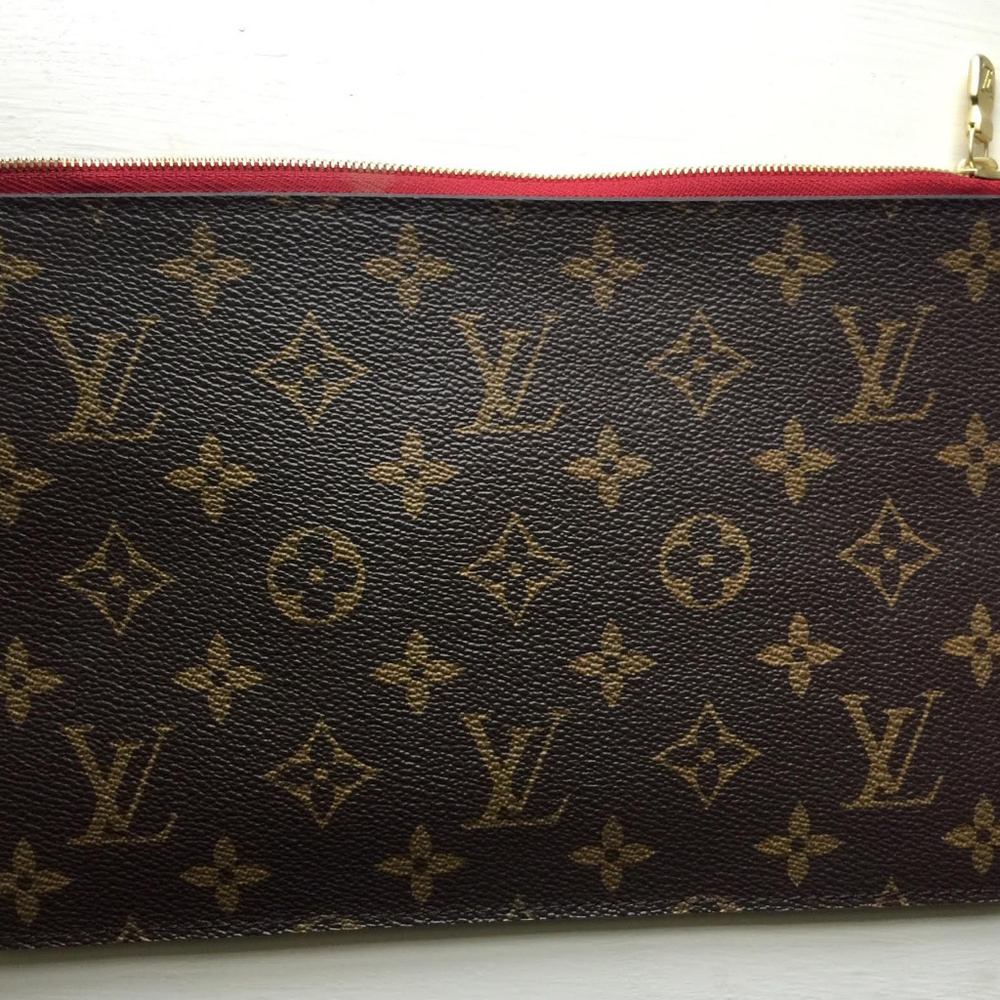 NEVER  USED - Louis Vuitton Neverfull Clutch Bag